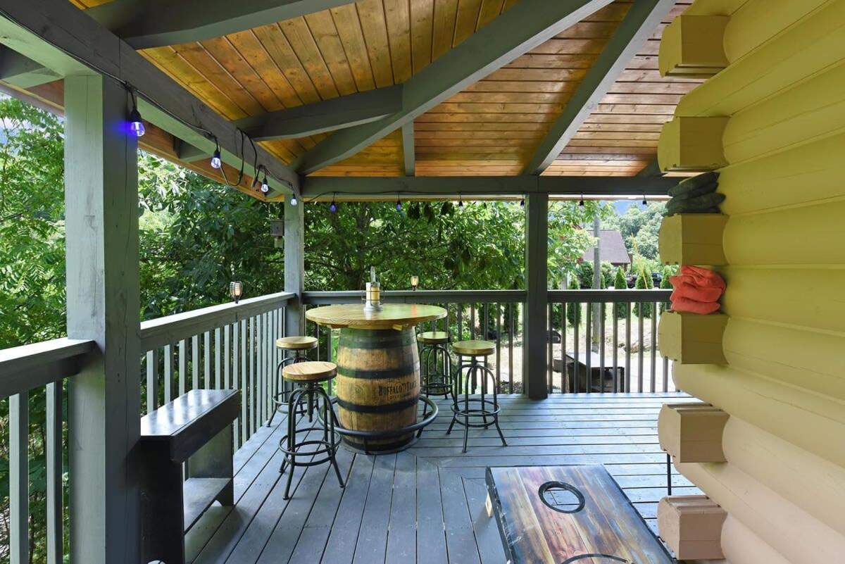 Ryes And Shine Bootlegger'S Cabin! Hot Tub* Pool* Arcade* Billiards *Ev * Pet Friendly Sevierville Exteriör bild