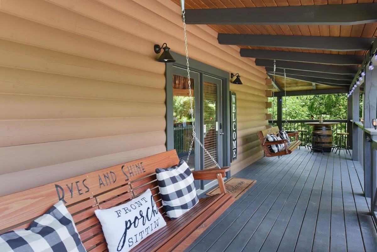 Ryes And Shine Bootlegger'S Cabin! Hot Tub* Pool* Arcade* Billiards *Ev * Pet Friendly Sevierville Exteriör bild