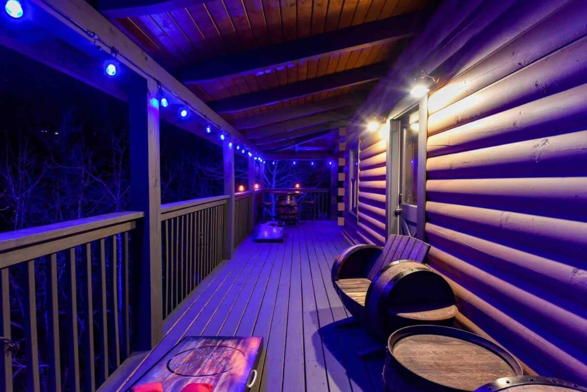 Ryes And Shine Bootlegger'S Cabin! Hot Tub* Pool* Arcade* Billiards *Ev * Pet Friendly Sevierville Exteriör bild